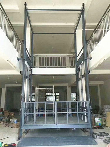 導(dǎo)軌式升降貨梯家用小型貨梯車間倉(cāng)庫(kù)貨物提升機(jī)簡(jiǎn)易鏈條式升降貨梯(圖5) d7900ab0973cc3c636943cc73e4dac2.jpg